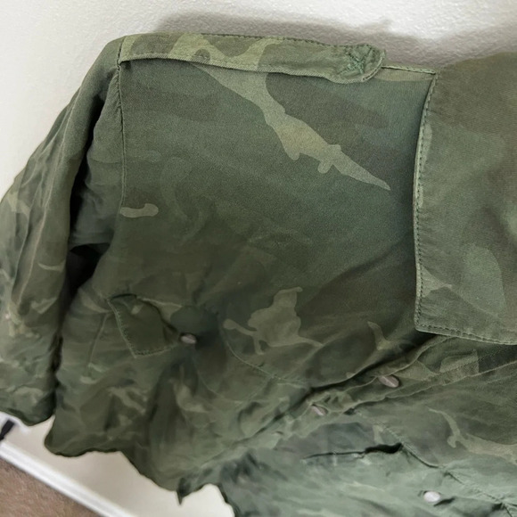 Sanctuary • Camo Button Down Shirt - Picture 7 of 8